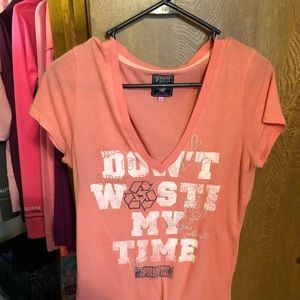 VS PINK T-shirt
